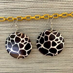 #056 Earrings. 1.6” Mother of pearl. 💰3/$20